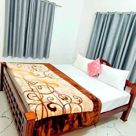 Dean Dale Cottages Thekkady Exteriör bild