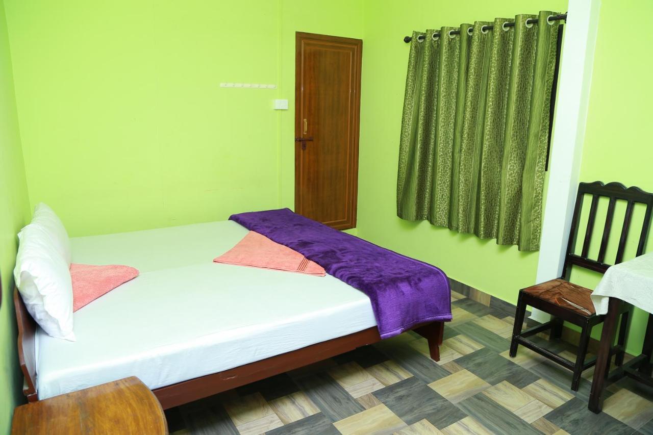 Dean Dale Cottages Thekkady Exteriör bild
