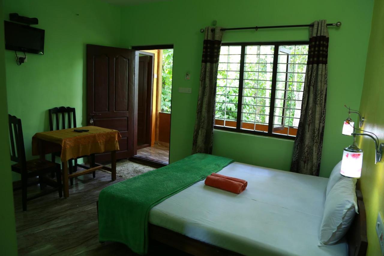 Dean Dale Cottages Thekkady Exteriör bild