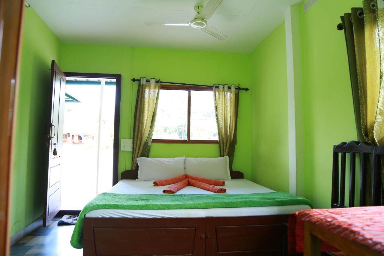 Dean Dale Cottages Thekkady Exteriör bild