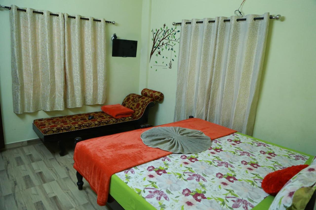 Dean Dale Cottages Thekkady Exteriör bild