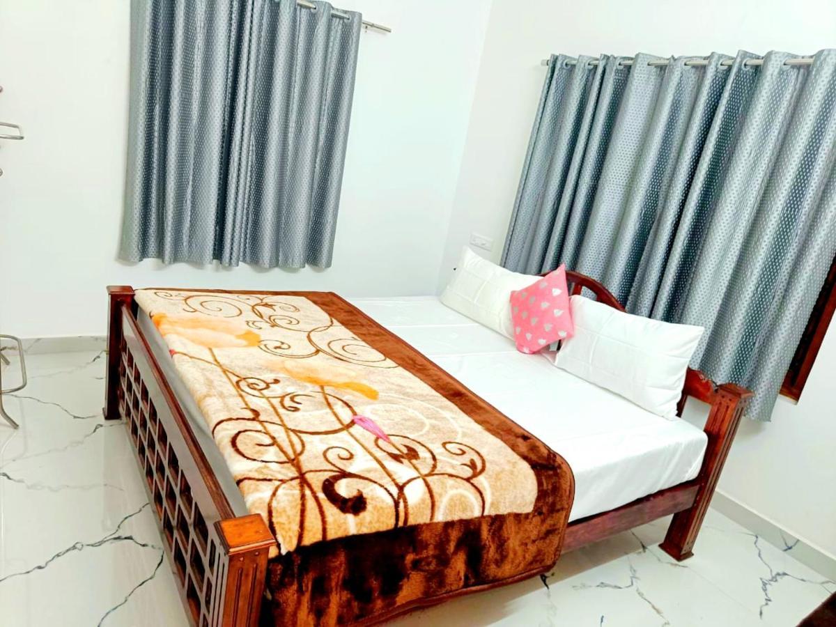 Dean Dale Cottages Thekkady Exteriör bild