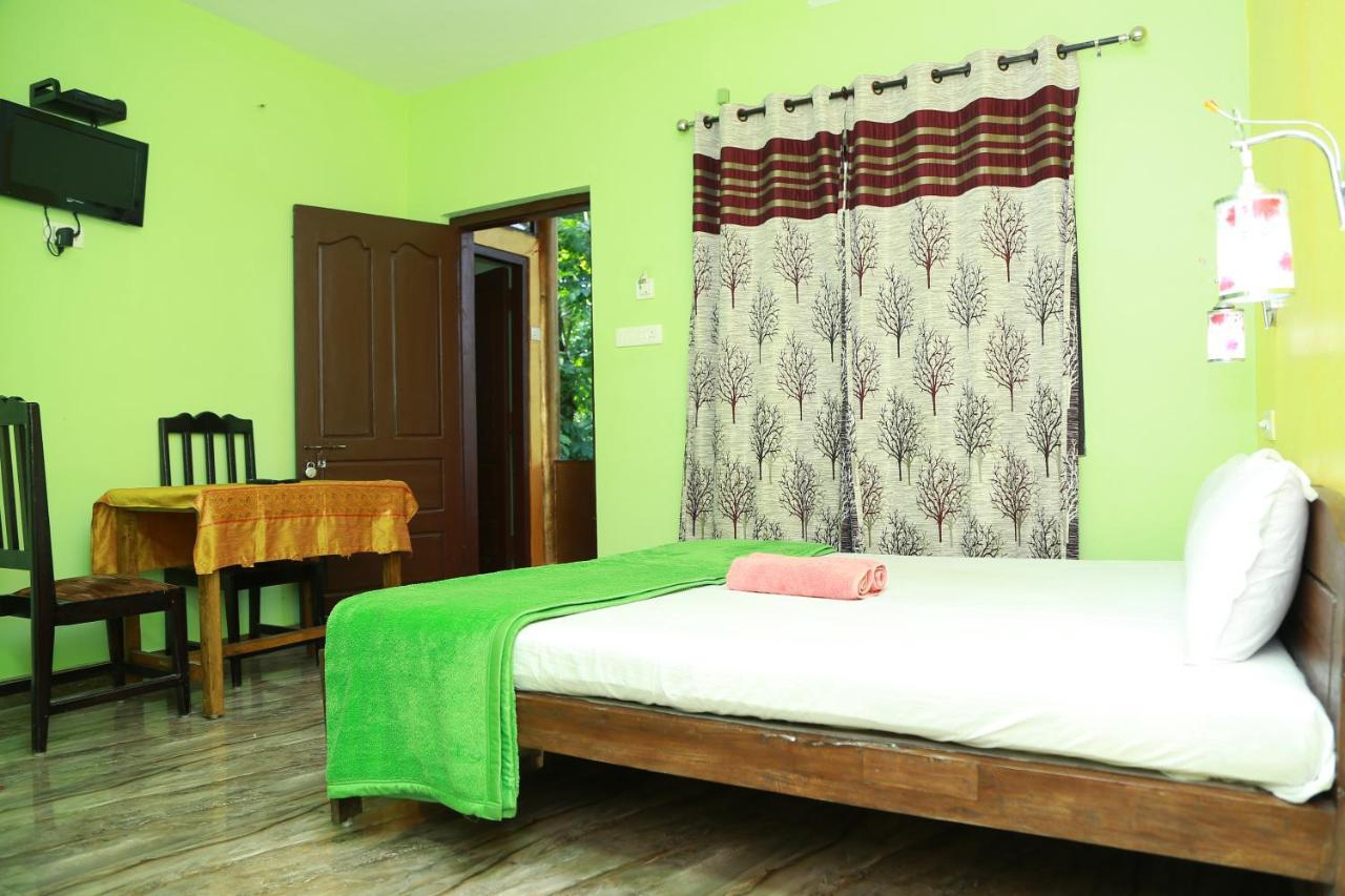 Dean Dale Cottages Thekkady Exteriör bild